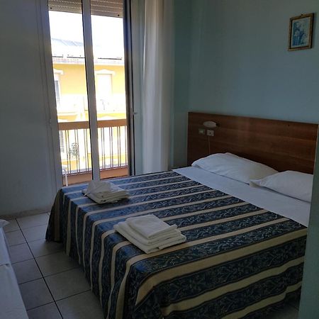 Hotel Acapulco Rimini Kültér fotó