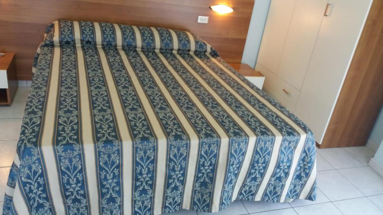 Hotel Acapulco Rimini Kültér fotó